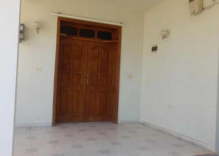 House Feriehus Tirana